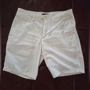 Banana Republic Aiden White Men's Shorts 31